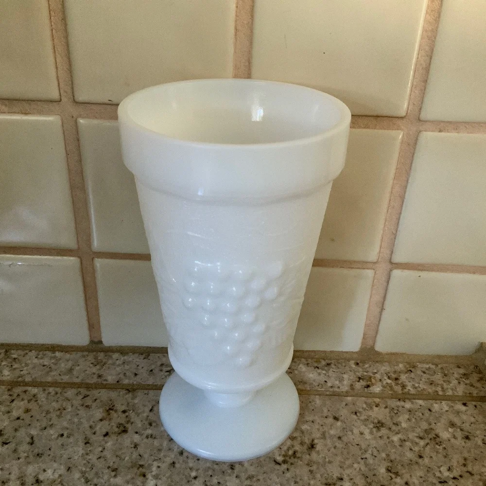 Vintage Footed Milk Glass Grapes Pattern 6” Vase